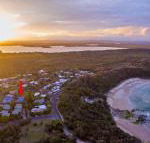Angourie Blue 7 stroll to surfing beaches. - SA Accommodation