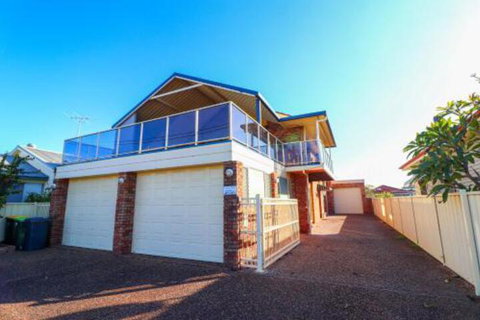 Anglers Abode - SA Accommodation 0