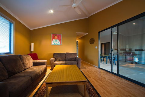 9 Skipjack Circle - SA Accommodation 3