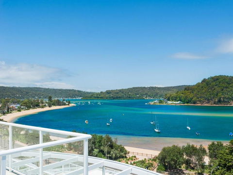 Penthouse 707 4 Bedroom Oceanview Penthouse - SA Accommodation 5