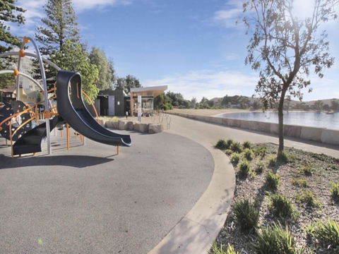 Penthouse 707 4 Bedroom Oceanview Penthouse - SA Accommodation 6