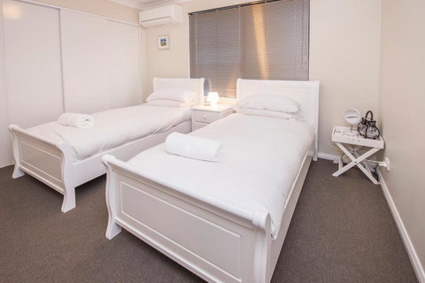 A Little Luxury In Town - SA Accommodation 1