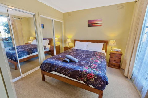 Above Sunset 100m From The Paynesville Lakes - SA Accommodation 1