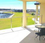 Island Waterfront Getaway WiFi - SA Accommodation