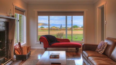 Castaway Cottage - Essentially Tas - SA Accommodation 4