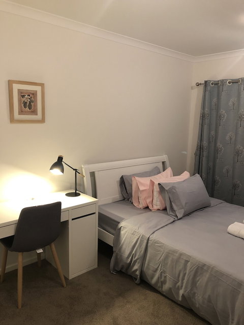Apple House Tarneit North - SA Accommodation 6