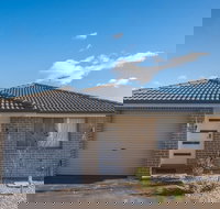 Peaceful 2kingbed Rootyhill Townhouse Near Station - SA Accommodation