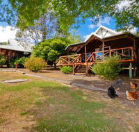 Sunnyhurst Chalets Rural Stay - SA Accommodation