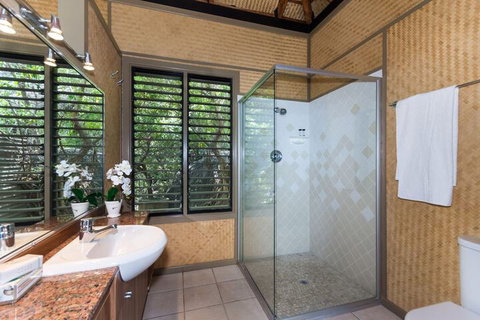 Absolute Beachfront - SA Accommodation 6