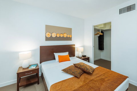 Airtrip Apartment On Merivale St - SA Accommodation 5