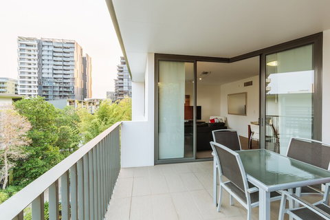 Airtrip Apartment On Merivale St - SA Accommodation 3