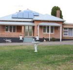 Pink Gums Farmstay - SA Accommodation