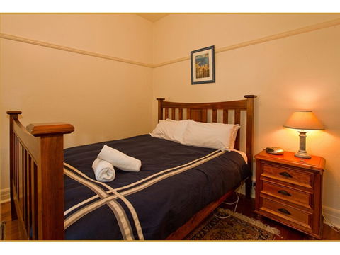 Fairholme Apartment - SA Accommodation 4