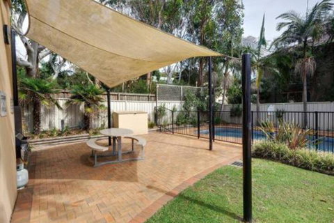 Aquarius Apartment 3 - SA Accommodation 0