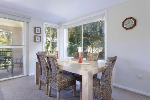 Aquarius Apartment 3 - SA Accommodation 5