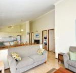 Pet Friendly on Pelican Close to Myall River - SA Accommodation