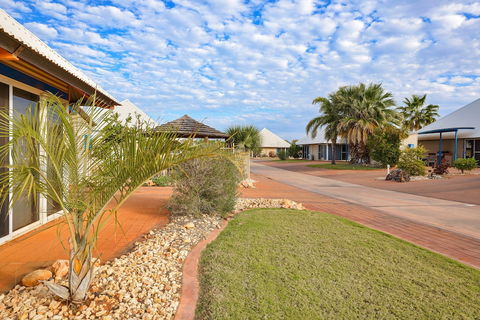 Osprey Holiday Village Unit 213 / 1 Bedroom - SA Accommodation 3