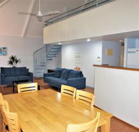 Osprey Holiday Village Unit 118 Excellent 3 Bedroom Holiday Villa with a Pool in the Complex - SA Accommodation