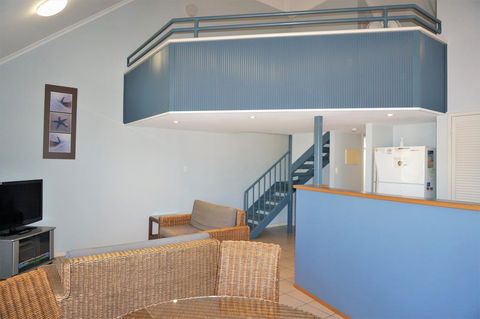 Osprey Holiday Village Unit 122 / 2 Bedroom - SA Accommodation 3