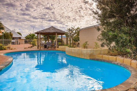 Osprey Holiday Village Unit 122 / 2 Bedroom - SA Accommodation 4
