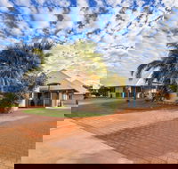 Osprey Holiday Village Unit 113 / 2 Bedroom - SA Accommodation