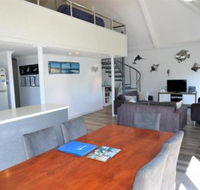 Osprey Holiday Village Unit 121 Fantastic 3 Bedroom Holiday Villa with a Pool in the Complex - SA Accommodation