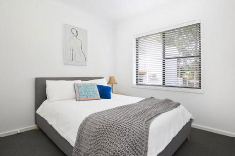 Rockwall Pet Friendly Fire Pit - SA Accommodation 7