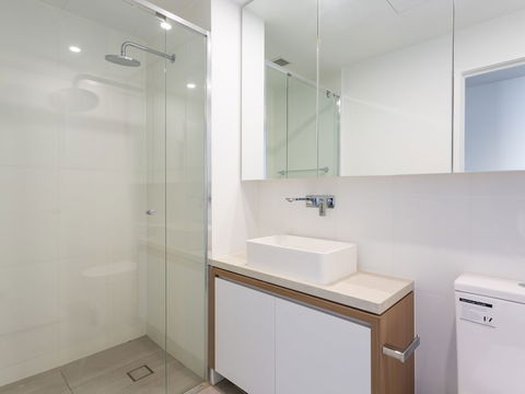 FV By Serain Residences - SA Accommodation 6