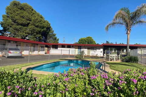 Apollo Motel Parkes - SA Accommodation 7