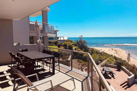 Toowoon Bay Beachfront Apartment - SA Accommodation 5
