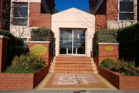 Australian Home Away At Box Hill 2 Bedroom - SA Accommodation 0