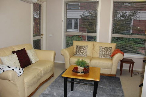 Australian Home Away At Box Hill 2 Bedroom - SA Accommodation 5