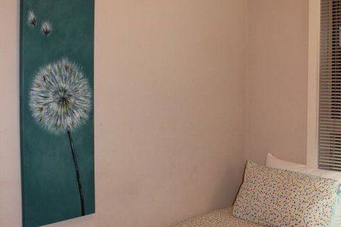 Australian Home Away At Box Hill 2 Bedroom - SA Accommodation 3