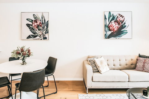 Urban Rest - Kerridge St - SA Accommodation 5