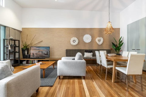 AquawatersatBelongil - SA Accommodation 4