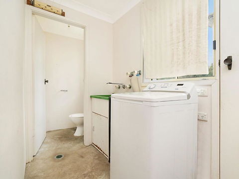 Toowoon Bay Townhouse Unit 6 - SA Accommodation 1
