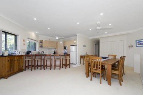 Al Mare No 2 42a - SA Accommodation 2