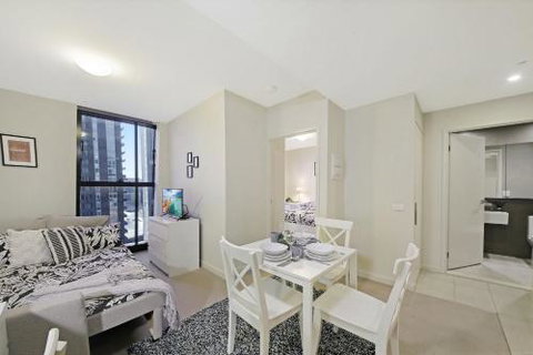 A Homely CBD Apt On Collins Near Southern Cross - SA Accommodation 2