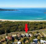 Sounds of Sunshine 1 Upstairs half of House - SA Accommodation