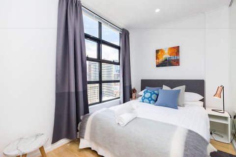 ROLAND, 1BDR Melbourne Apartment - SA Accommodation 1