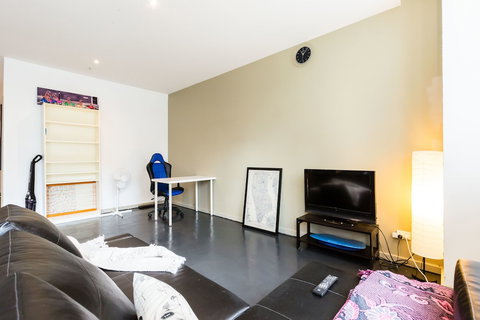 MEGAN, 2BDR Melbourne Apartment - SA Accommodation 2