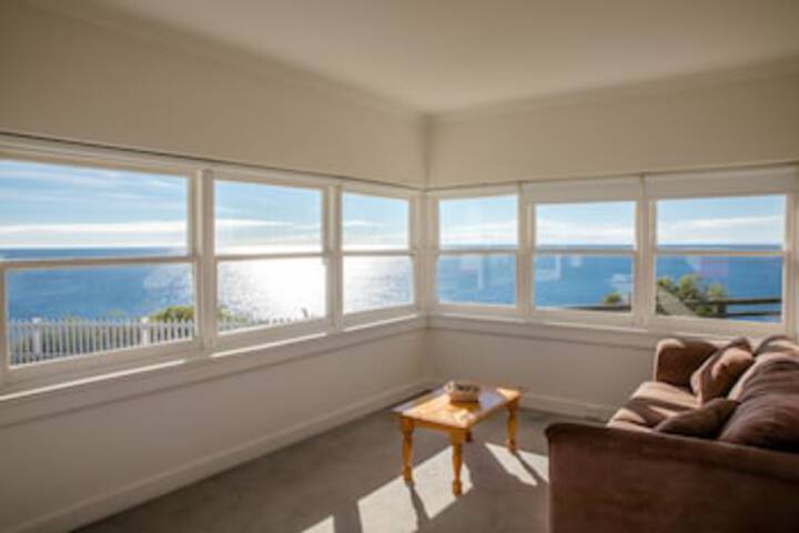 Low Head TAS SA Accommodation