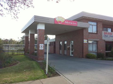 Big Valley Lakeside Paradise Motor Inn - SA Accommodation 0