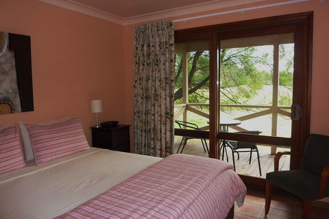 Madison's Mountain Retreat - SA Accommodation 5