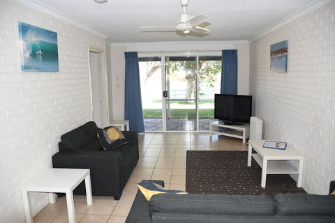 Kalbarri Seafront Villas - SA Accommodation 3