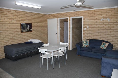 Kalbarri Seafront Villas - SA Accommodation 6