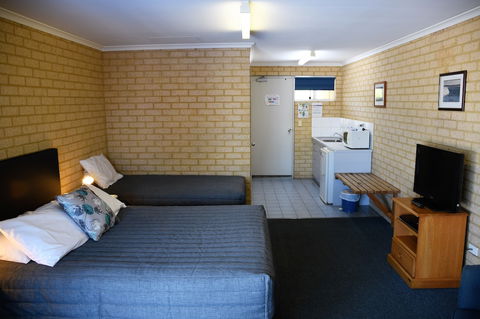 Kalbarri Seafront Villas - SA Accommodation 5