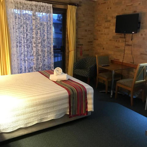 Hawks Nest Motel - SA Accommodation 4