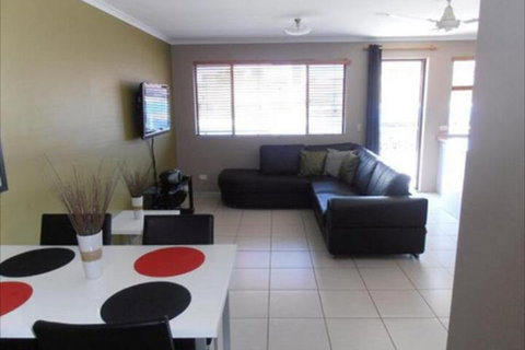 Beachside Court Holiday Apartments - SA Accommodation 6