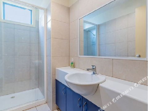 Fabulous Townhouse At The Famous Smiths Beach - SA Accommodation 3